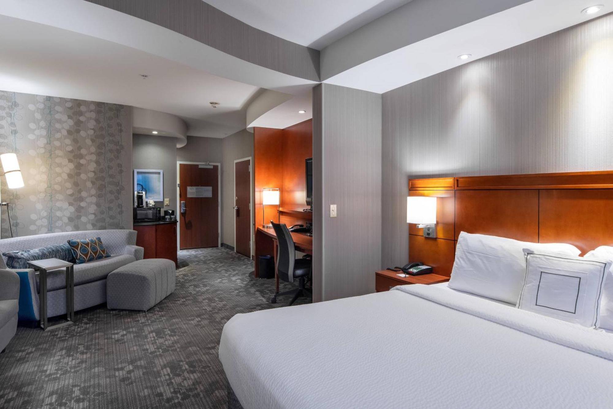 Courtyard Fort Worth West At Cityview Экстерьер фото